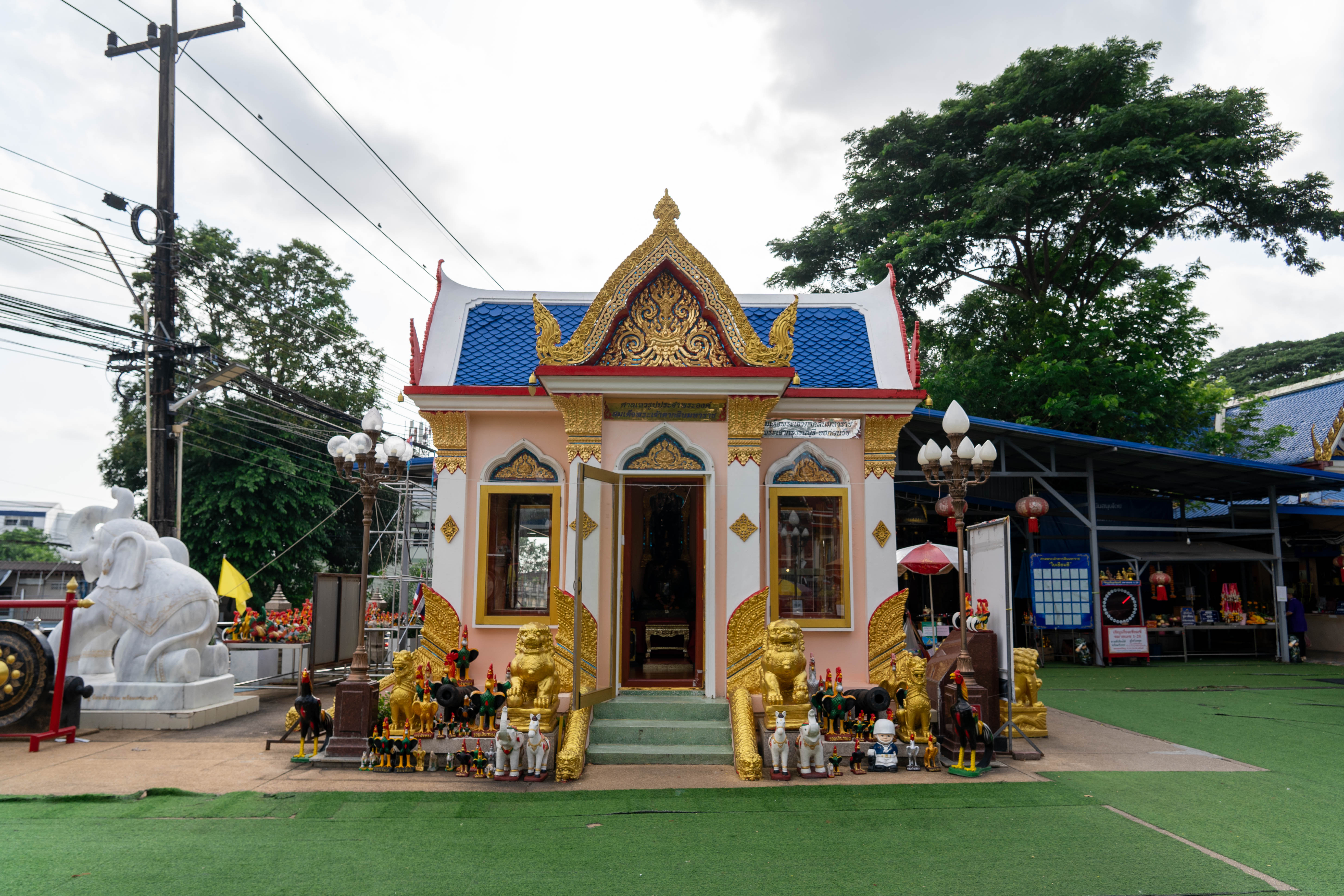ศาลสมเด็จพระเจ้าตากสินมหาราช ภาพที่ 7