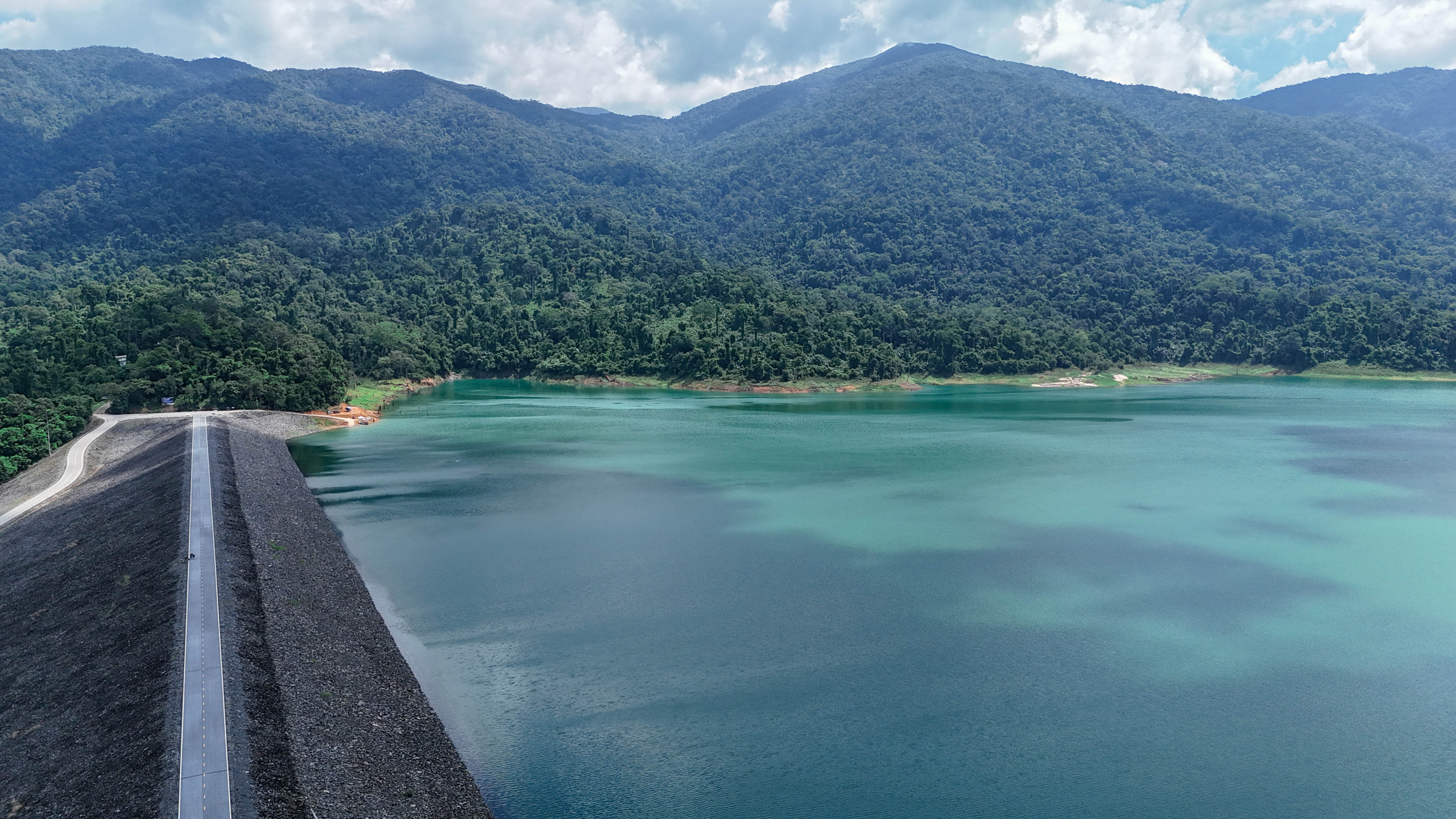 จุดชมวิวเขื่อนพลวง ภาพที่ 9